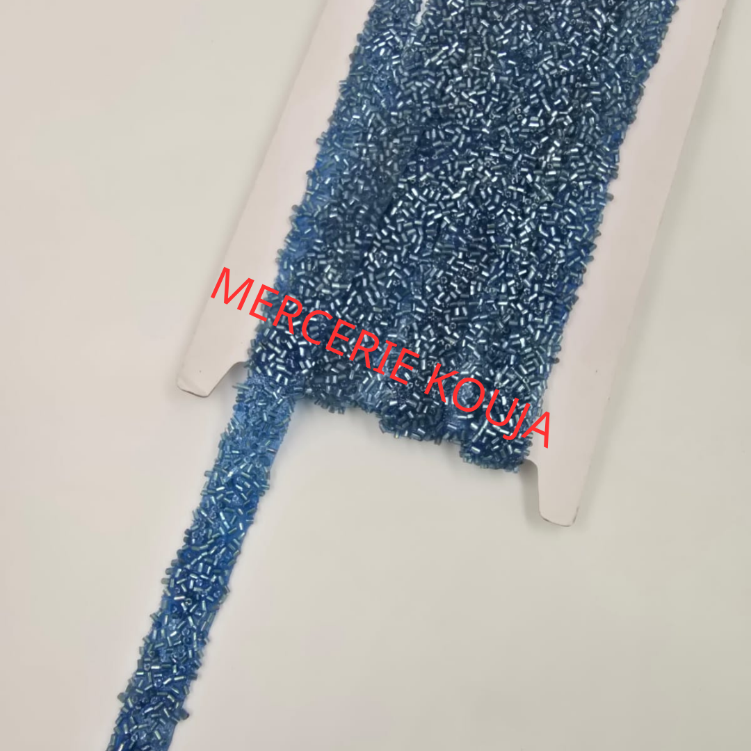 BANDA STRAS CU MARGELE DE LIPIT