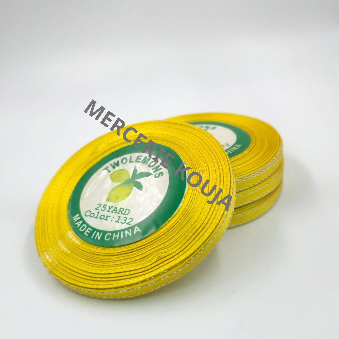 BANDA SATEN CU FIR ARGINTIU LAME