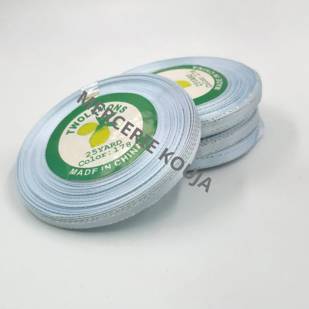 BANDA SATEN CU FIR ARGINTIU LAME