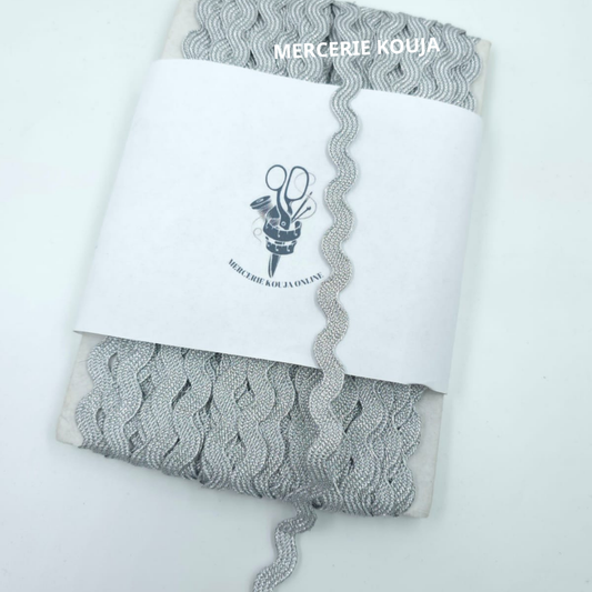 DANTELA PASMANTERIE ZIGZAG ARGINTI 1CM