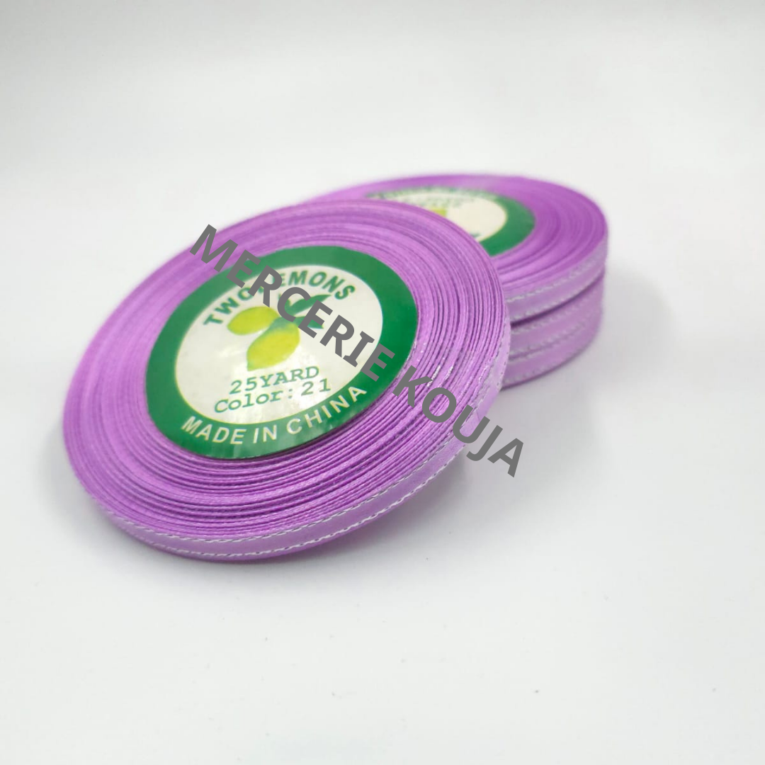 BANDA SATEN CU FIR ARGINTIU LAME