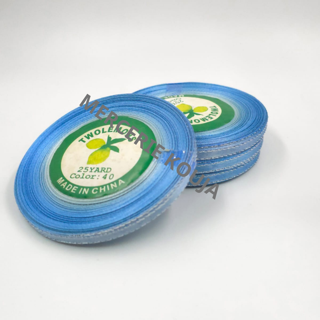 BANDA SATEN CU FIR ARGINTIU LAME