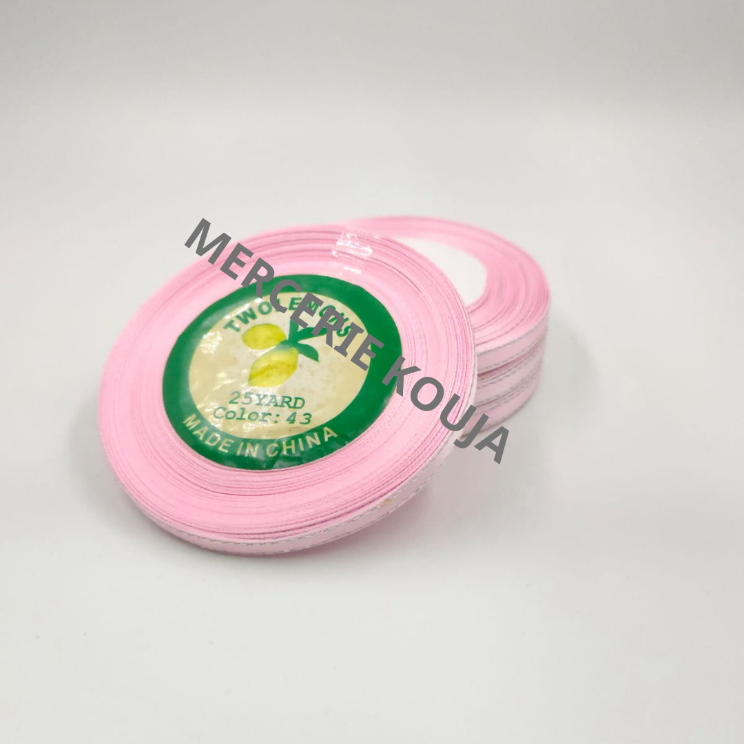 BANDA SATEN CU FIR ARGINTIU LAME