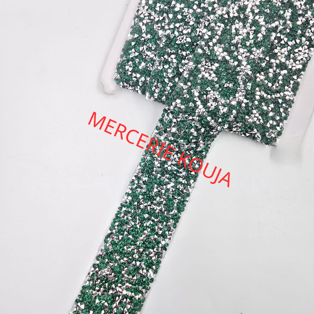 BANDA STRAS DE LIPIT