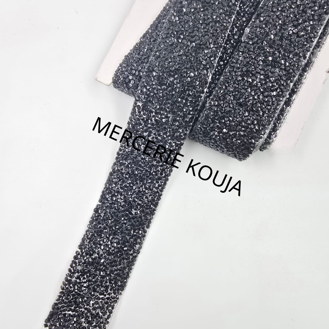 BANDA STRAS DE LIPIT