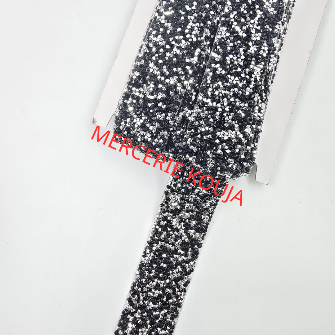 BANDA STRAS DE LIPIT