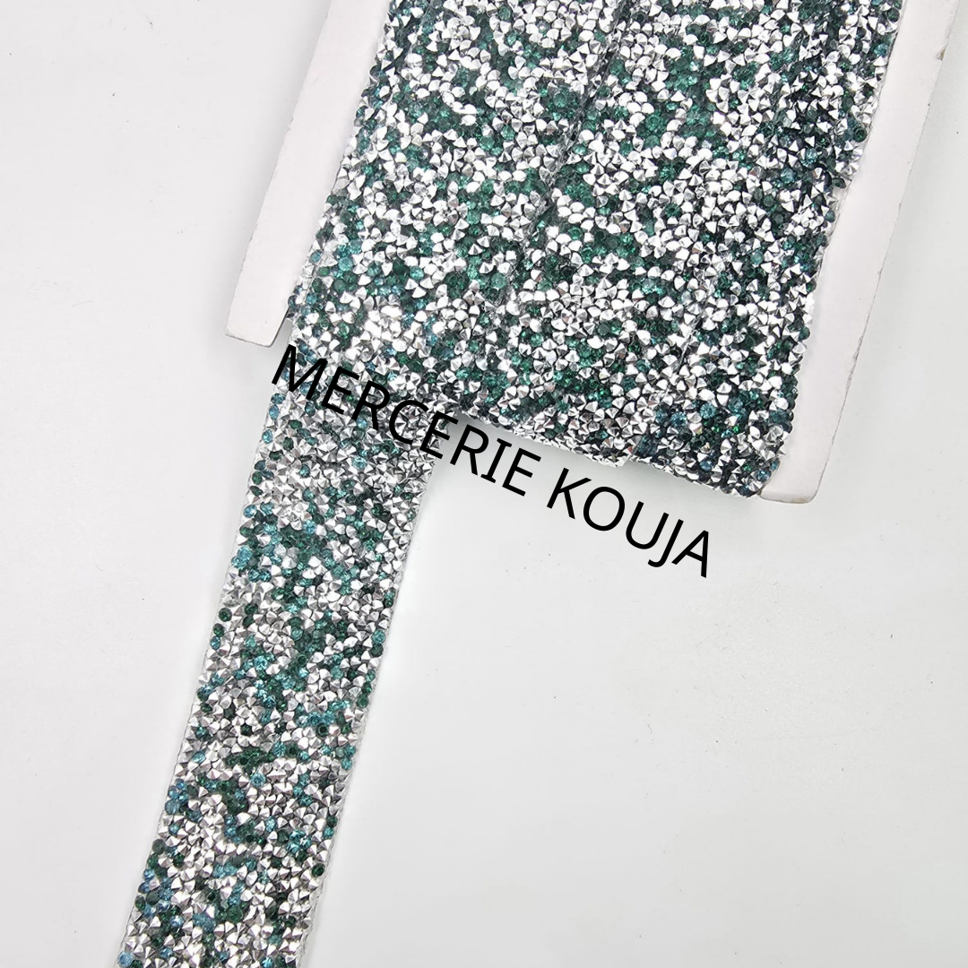 BANDA STRAS DE LIPIT