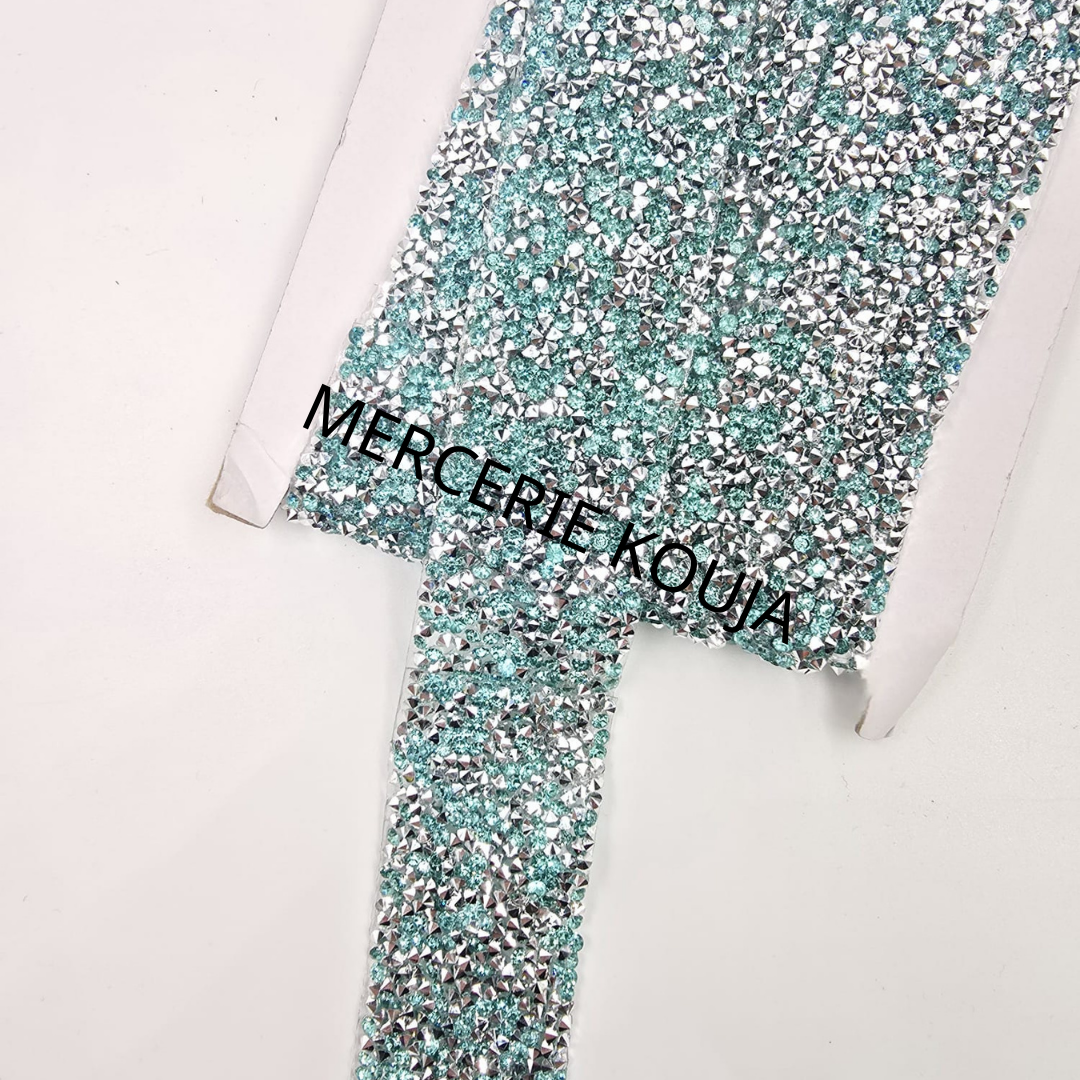 BANDA STRAS DE LIPIT