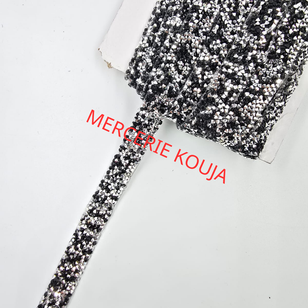 BANDA STRAS DE LIPIT