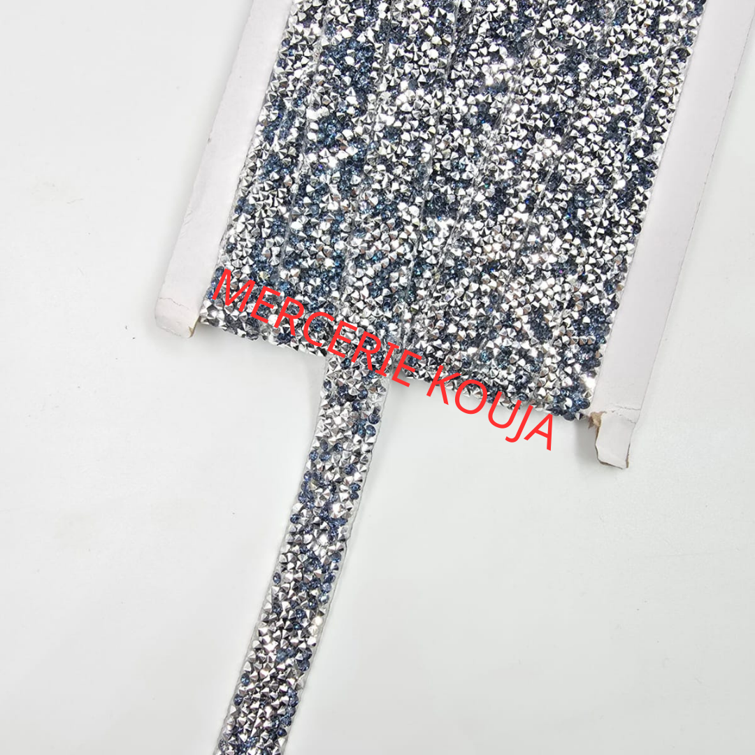 BANDA STRAS DE LIPIT