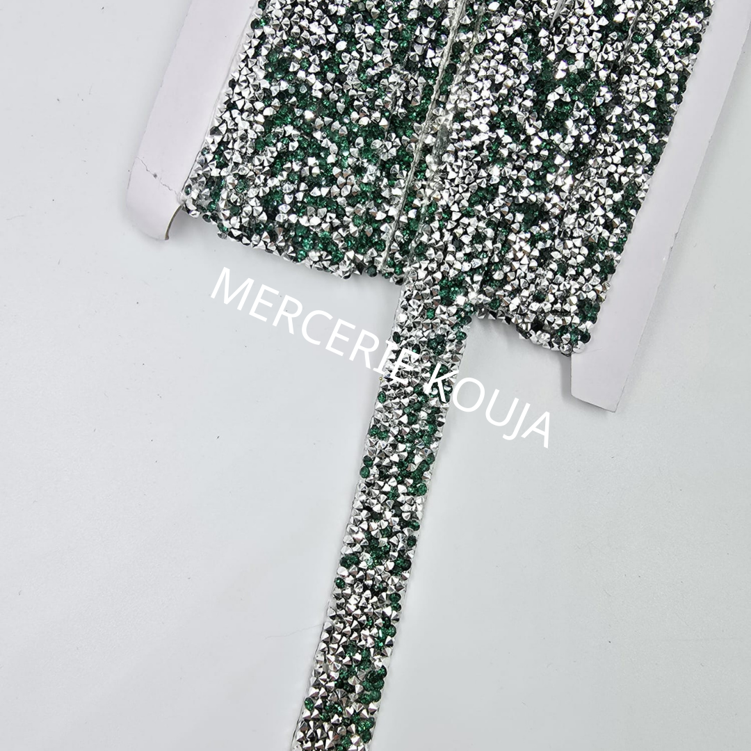 BANDA STRAS DE LIPIT